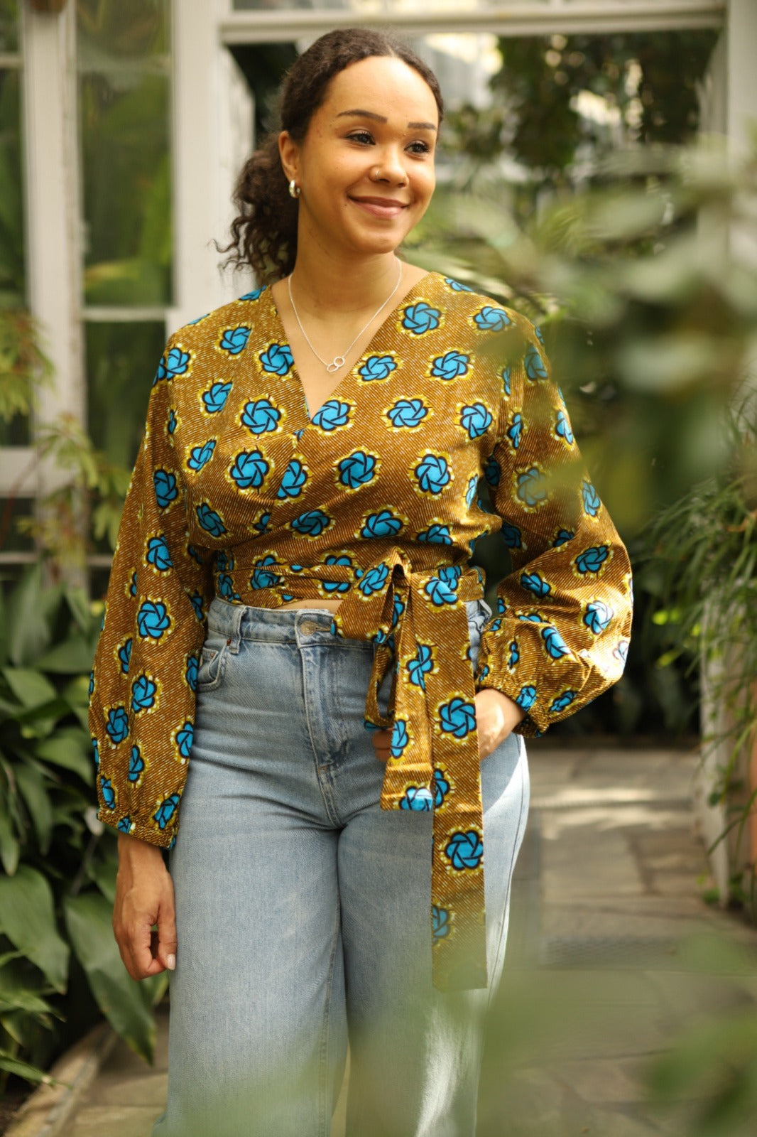 Zola - Crop Wrap top