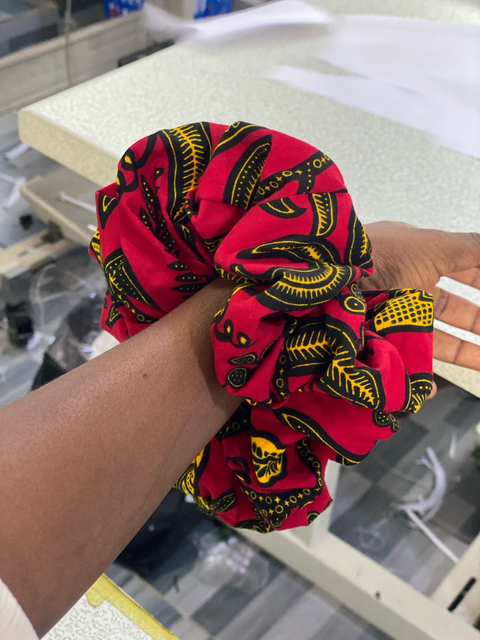 Jumbosize Scrunchies - Hair donuts