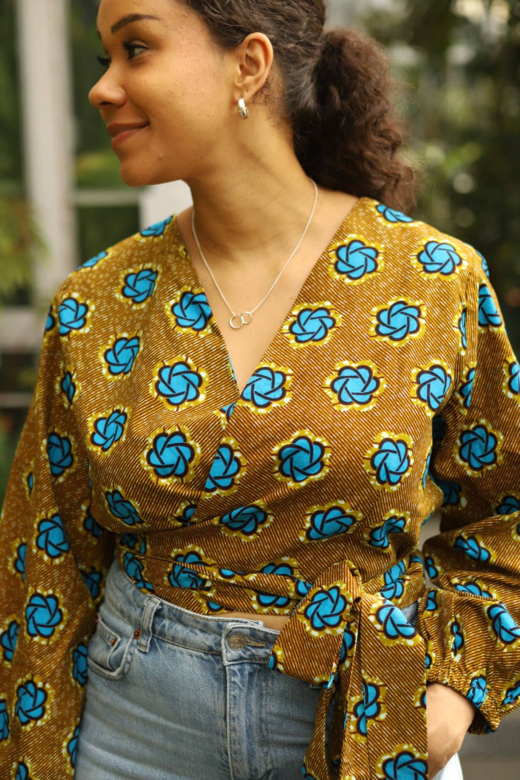 Zola - Crop Wrap top