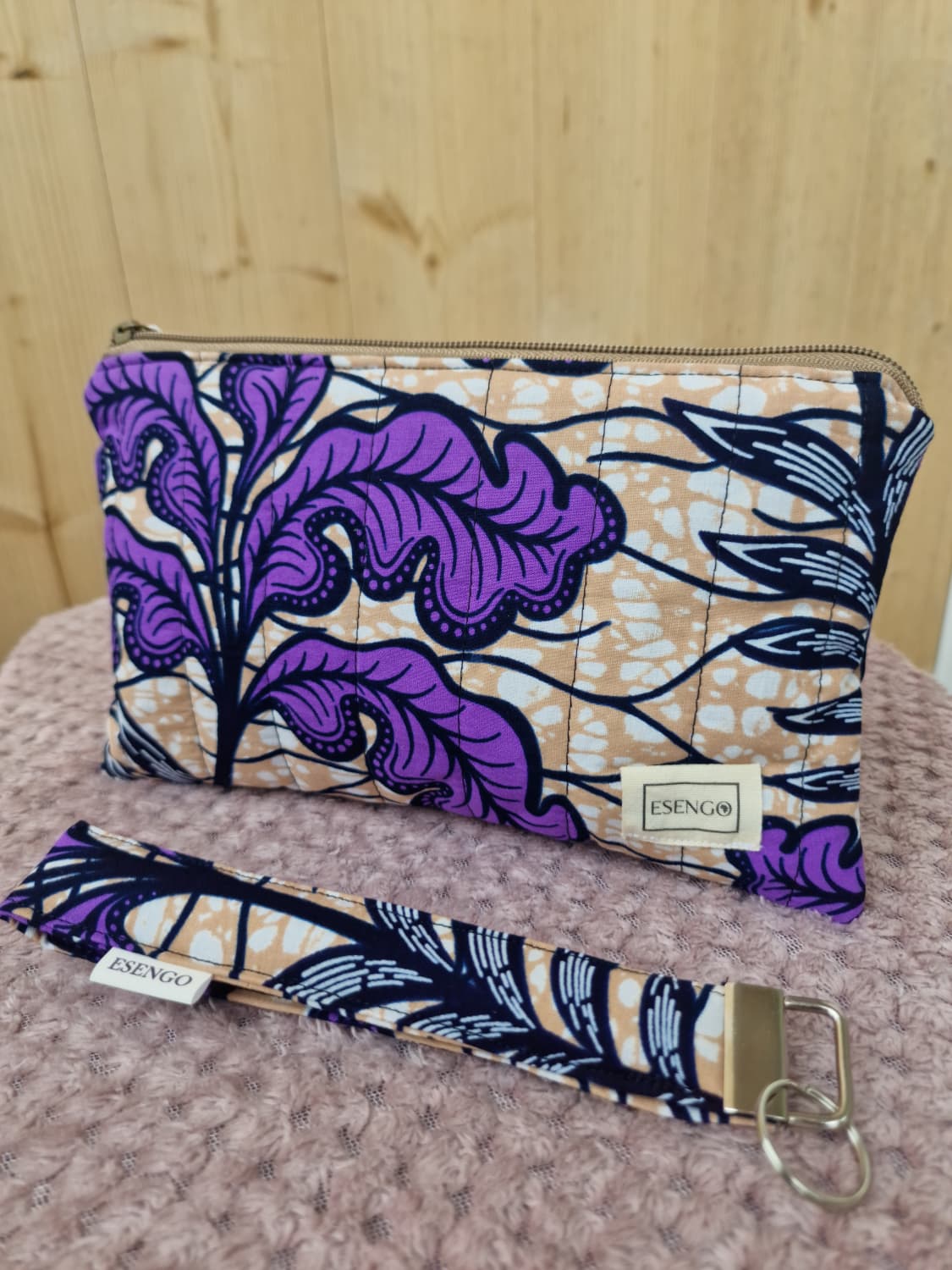 Wristlet keychain