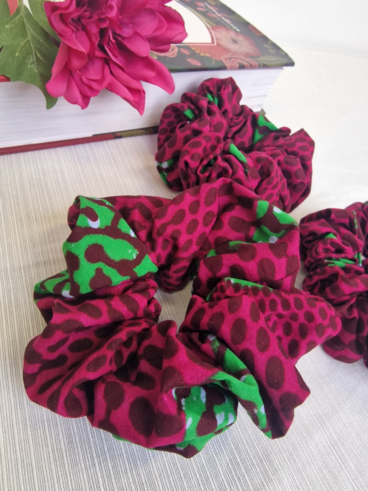 Jumbosize Scrunchies - Hair donuts